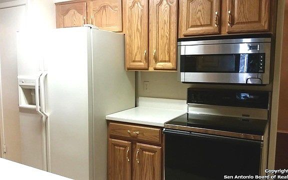 2nd image of 4922 Tiffany Ln