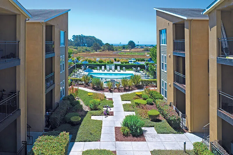 Building Photo - Pacific Shores