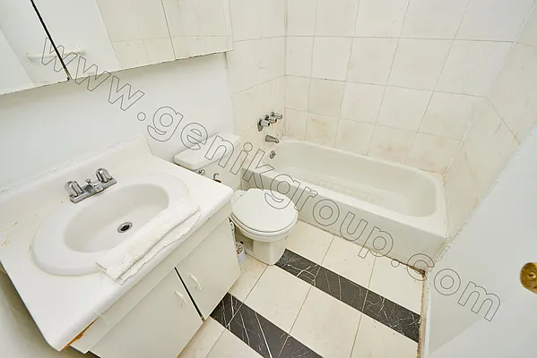 Rented by Genik Group Corp | media 8