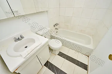 Rented by Genik Group Corp