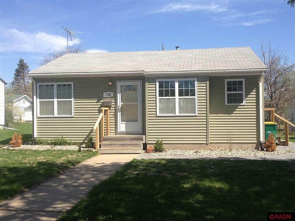1st image of 709 W Skaro Ave