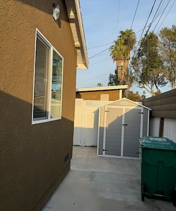 2nd image of 454 E 63rd St #A