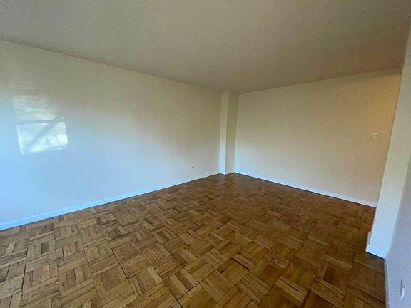 5th image of 144-99 37th Ave #1
