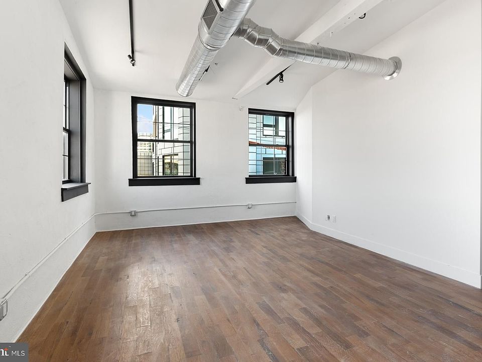 1st image of 1817 N Howard St #53-309