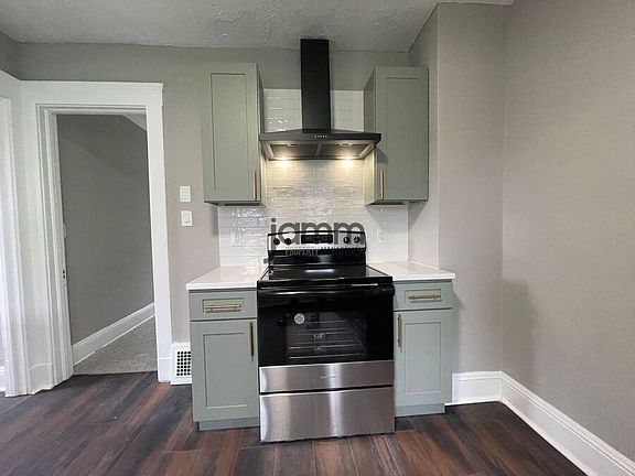 3rd image of 2024 W 104th St #Upp