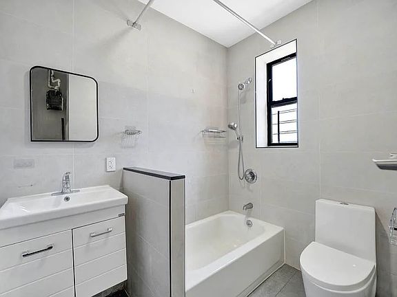 3rd image of 543 W 125th St Unit 33