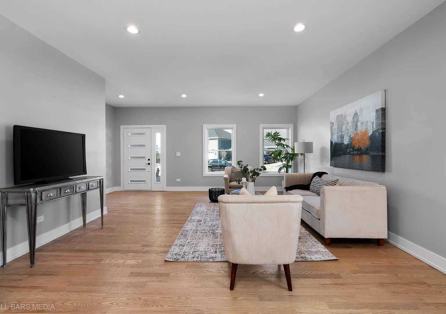 3 bed, 2096 sqft, $5,000 — Photo 4