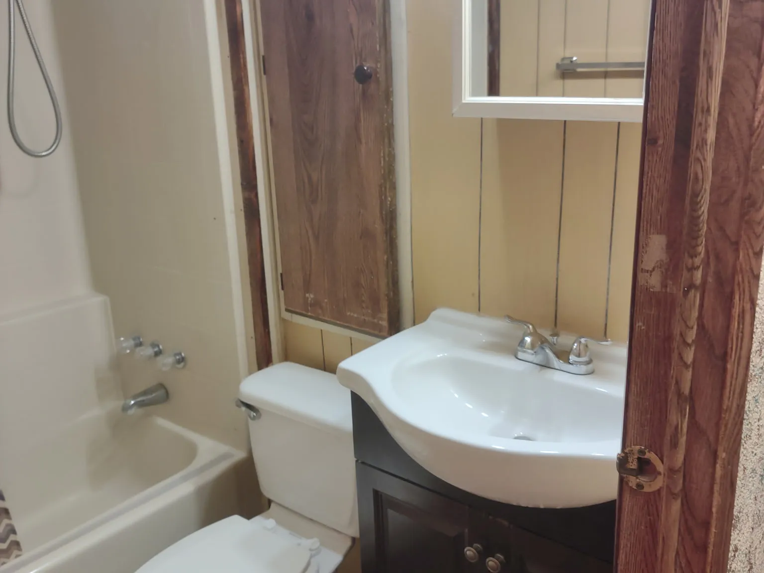 1 bed, 600 sqft, $695 — Photo 2