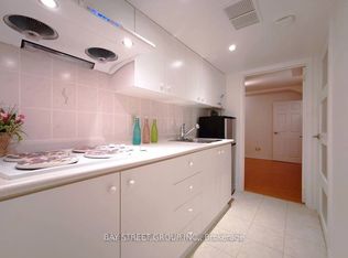 18 Nanaberry St #BASEMENT, Toronto, ON M1X 1Y5