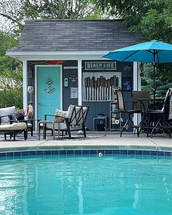 1st image of 75 Willow Dr