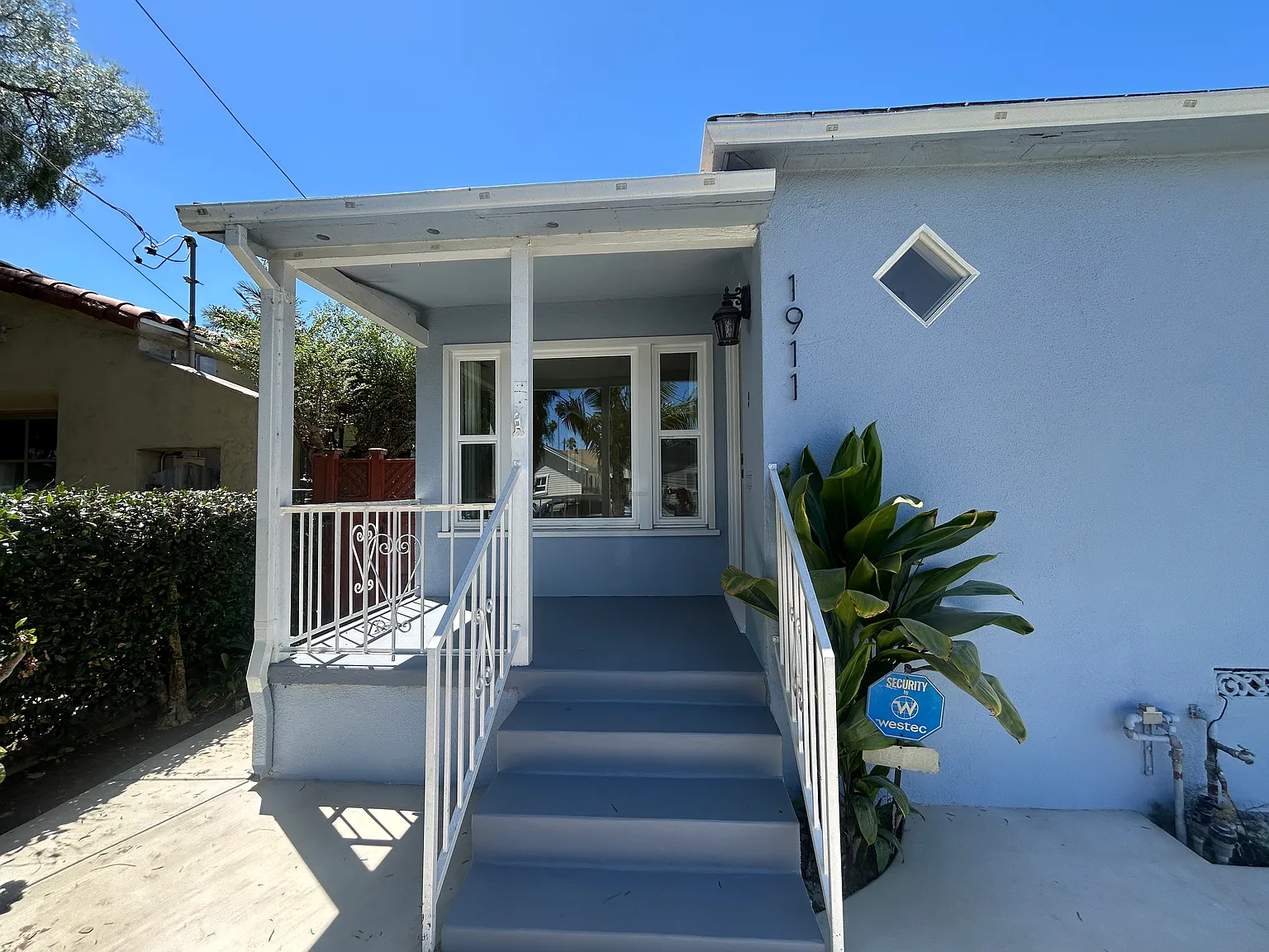 2 bed, 912 sqft, $2,850 — Photo 2