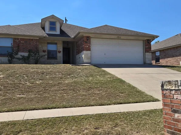 1711 Indian Camp Trl, Copperas Cove, TX 76522