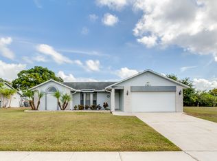 2422 Pine Chase Cir, Saint Cloud, FL 34769