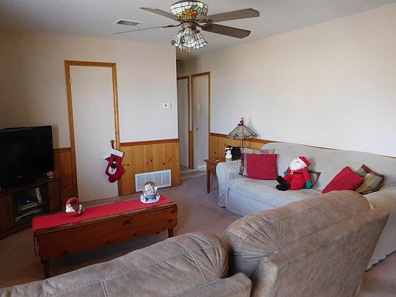 3rd image of 3813 Monty Dr
