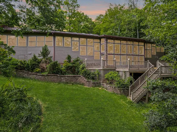 237 Highland Ave, Grafton, WV 26354