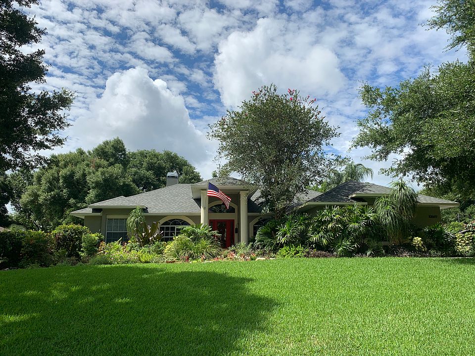 1st image of 10669 Lake Hill Dr