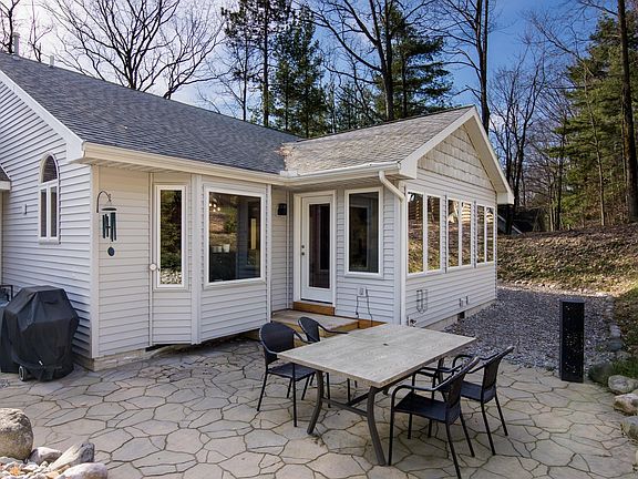 4th image of 4473 Paper Birch Ln