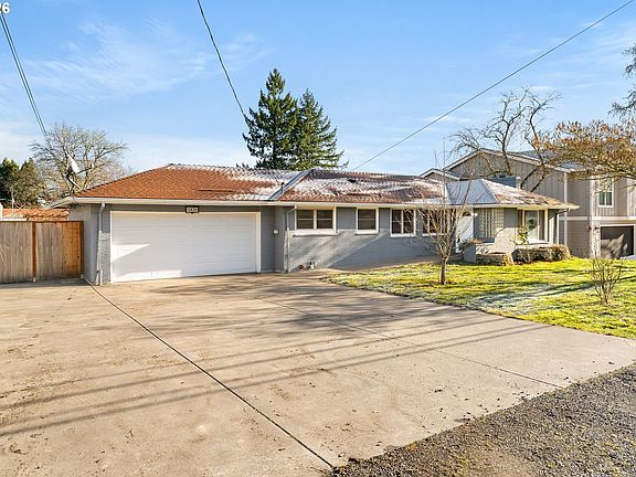 2nd image of 1820 NW Thatcher Rd