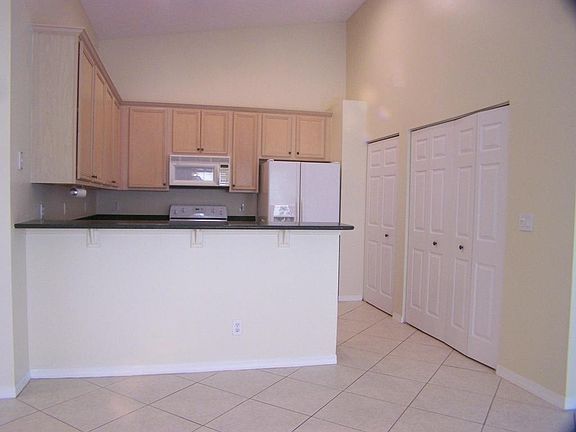 2nd image of 9420 Swansea Ln