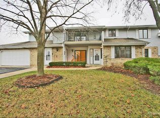 1420 Pheasant Run Dr, Racine, WI 53406
