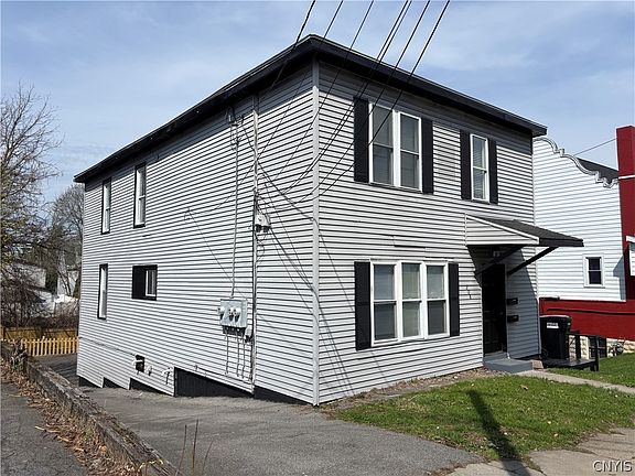 4th image of 208 Westcott St