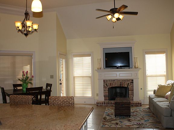 Breakfast and Keeping Room