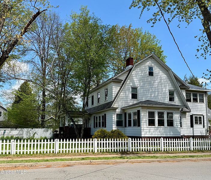 2nd image of 634 Glen Street