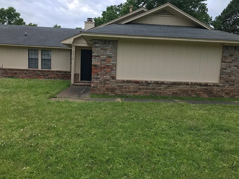 9514 Apple Hill Cir