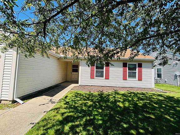 2nd image of 440 Bolton Dr