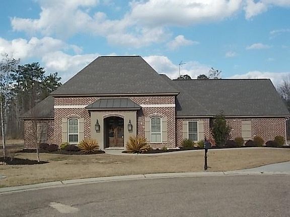 2nd image of 115 Brookwood Ter