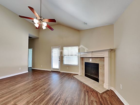 5th image of 449 Brookhollow Ln
