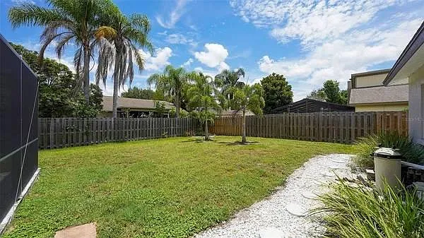 921 Cypress Wood Ln — Photo 5