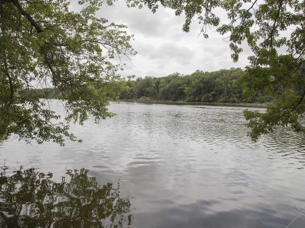 4775 North River Road, Janesville, WI 53545