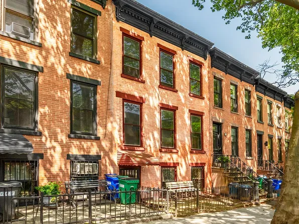 19 1st St, Brooklyn, NY 11231