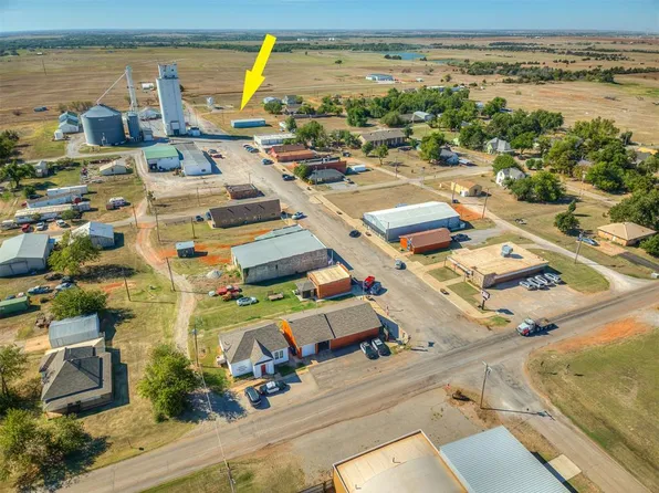315 S Main St #13-17, Cashion, OK 73016