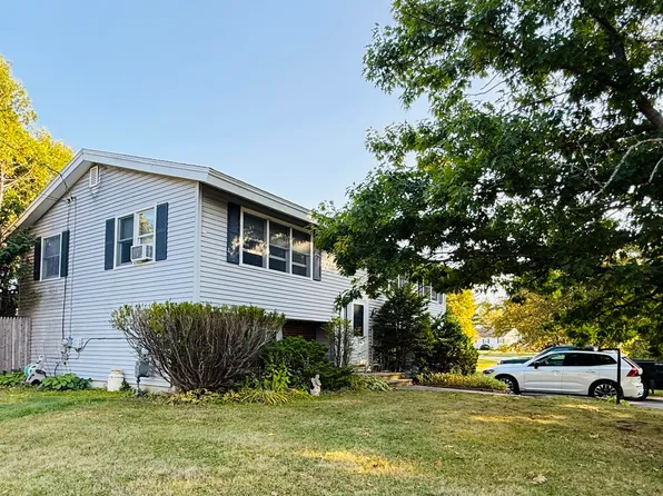 6 Lorraine Avenue, Brewer, ME 04412