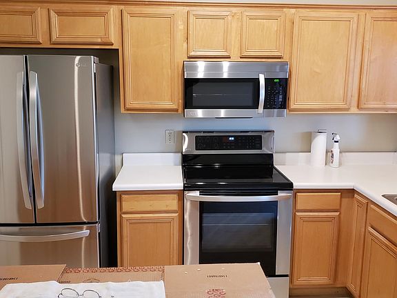 4th image of 1931 W Alder Grove Dr