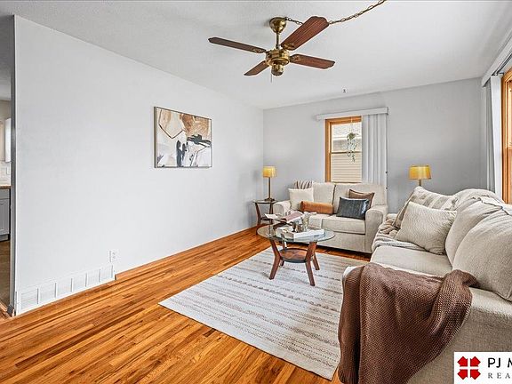5th image of 3114 S 122nd St