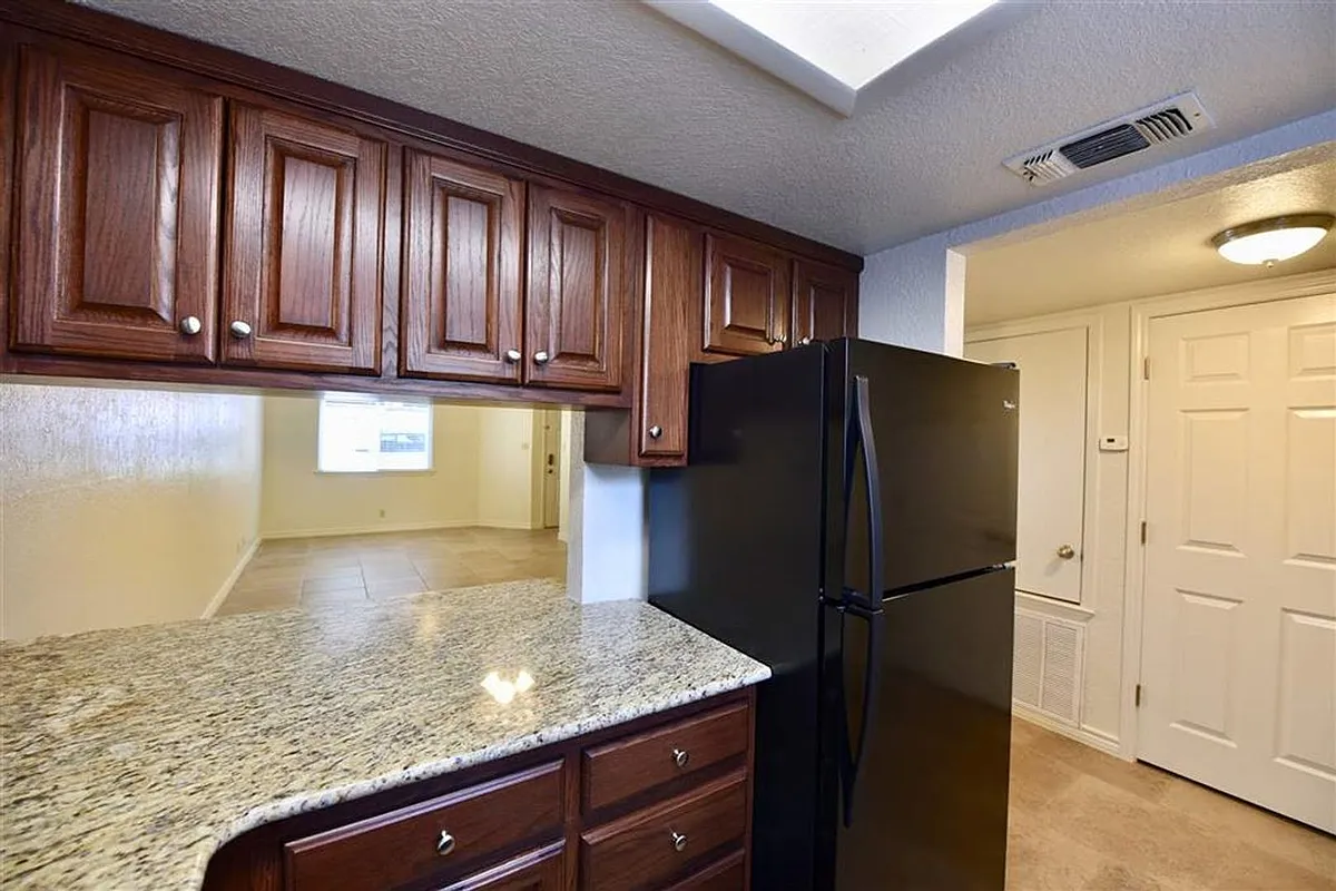 Building Photo - 113B Rhonda Dr