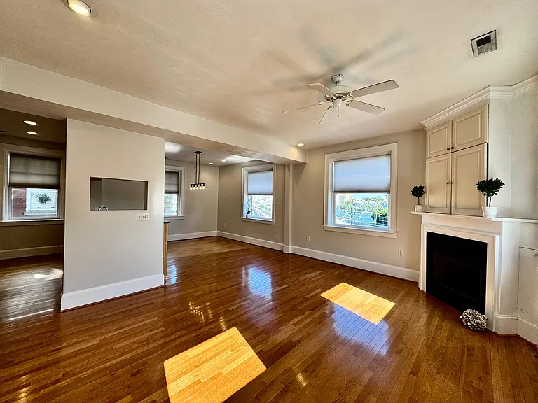 429 W York St #3A — Photo 13