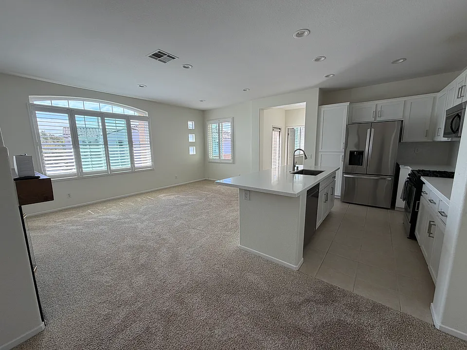 10930 Ivy Hill Dr #3
