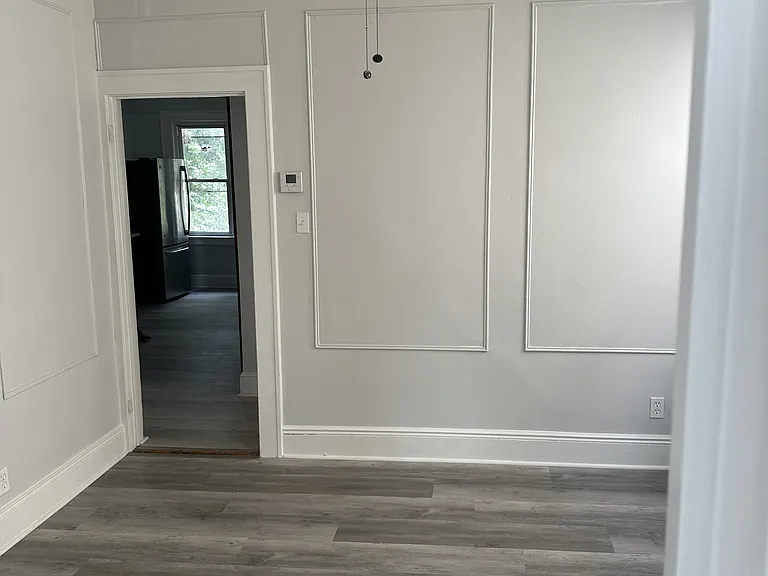 50 Montrose Ter — Photo 17