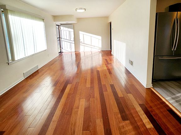 4th image of 7037 Osborn Ave