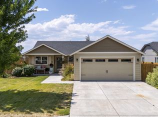 2371 NE 3rd St, Redmond, OR 97756