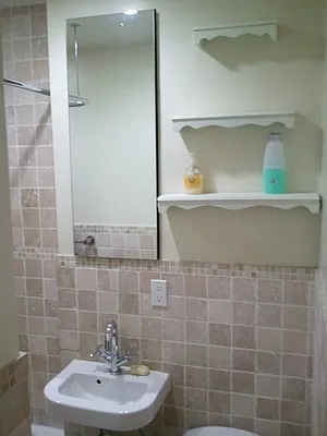 Sold by Bank Neary | media 22