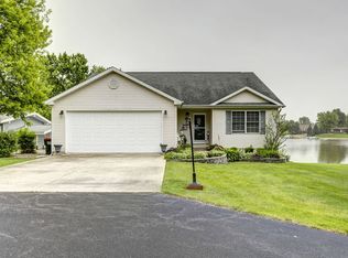 1611 Lakeview Dr, Loda, IL 60948