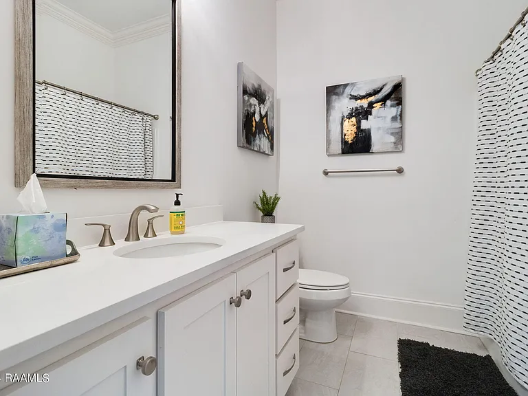 201 Finsbury Ln — Photo 20