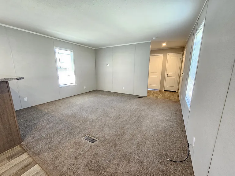376 N Kenbrook St SE #N376 — Photo 5