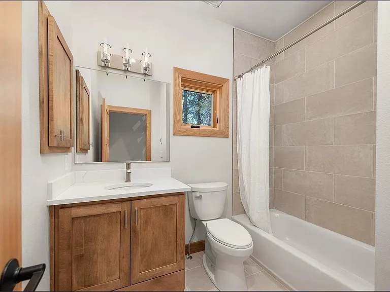 1417 S Ivory St — Photo 36