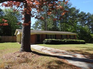 604 Sherwood Dr, Dublin, GA 31021